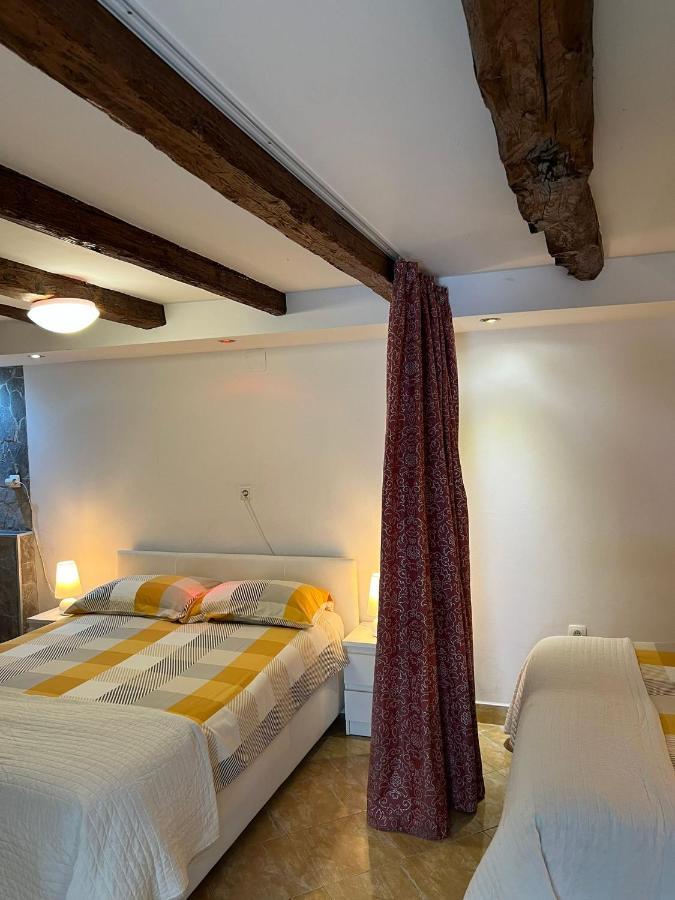 Apartments Bernarda Skrbčići エクステリア 写真