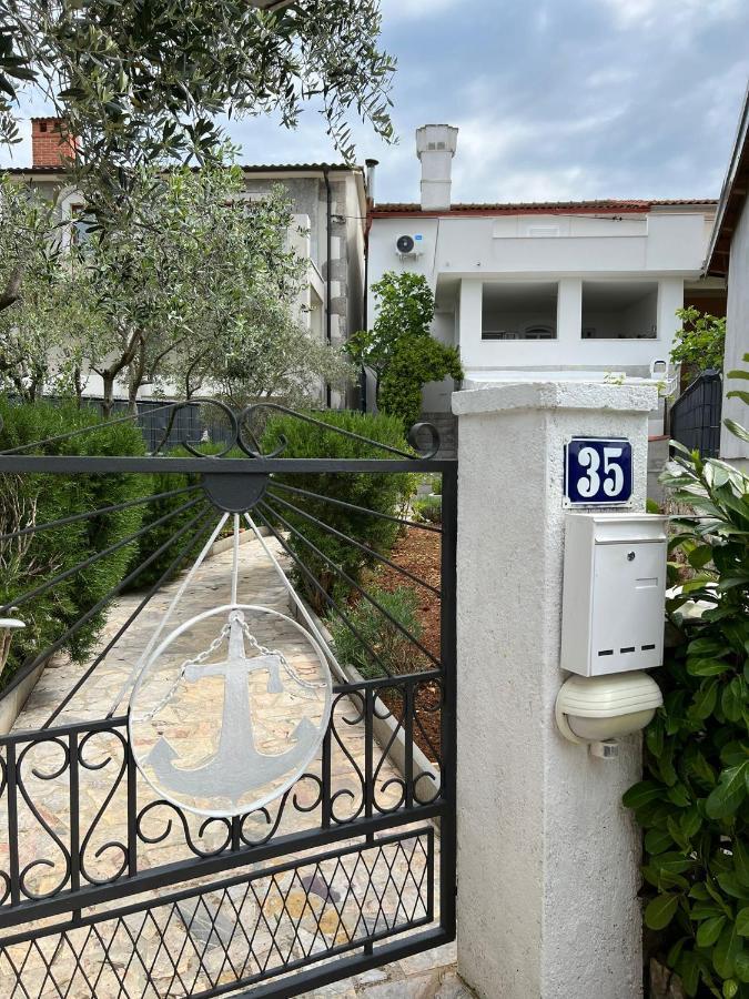 Apartments Bernarda Skrbčići エクステリア 写真