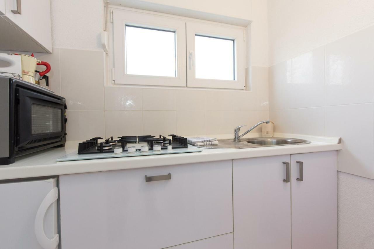 Apartments Bernarda Skrbčići エクステリア 写真